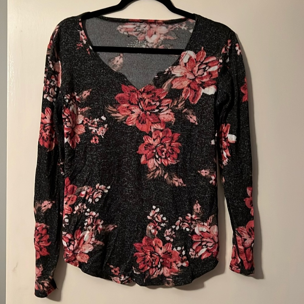Small floral top
